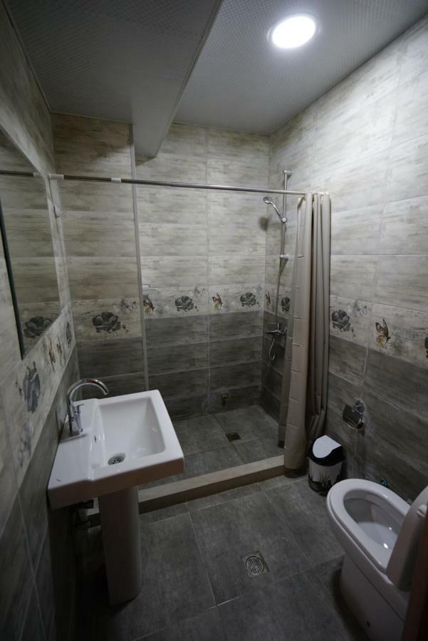 Aparthotel Daisy S Kutaissi