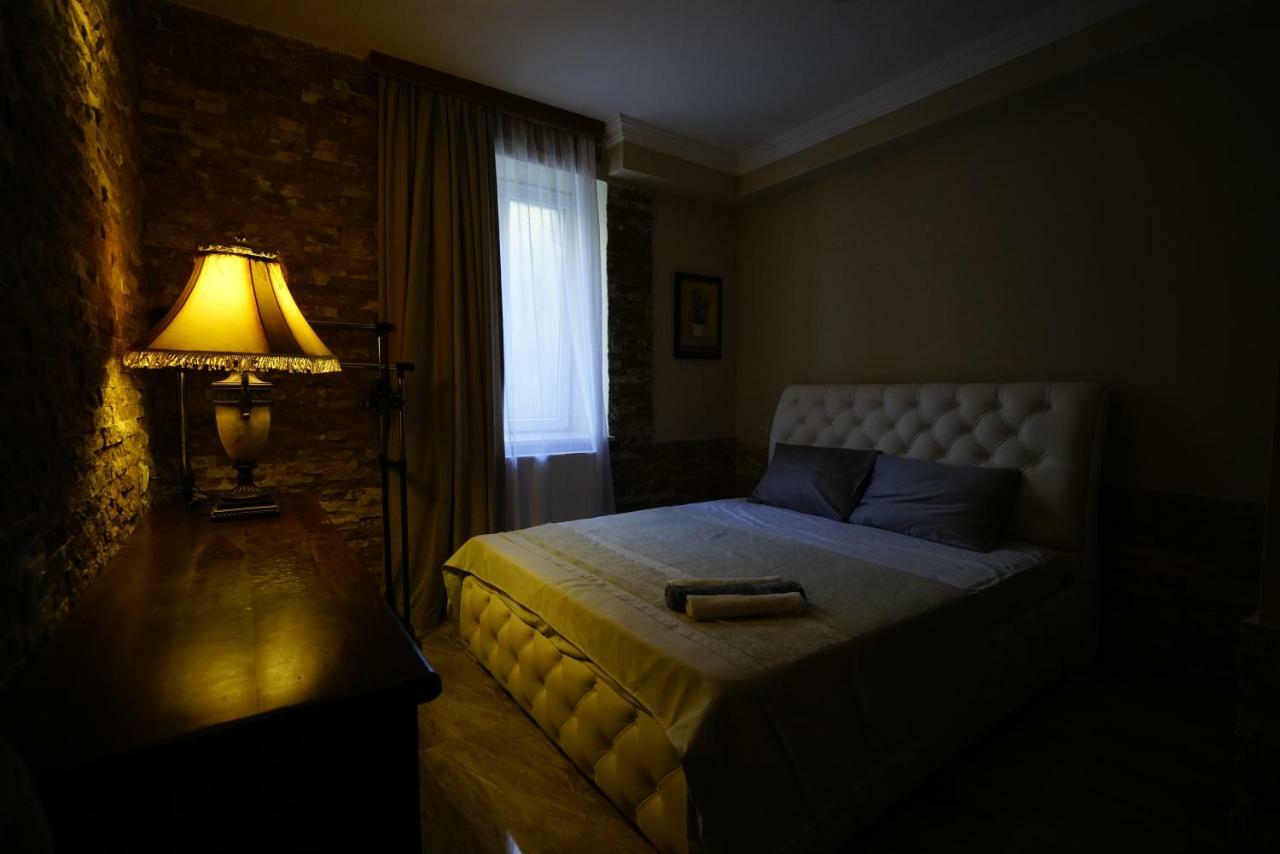 Daisy S Aparthotel